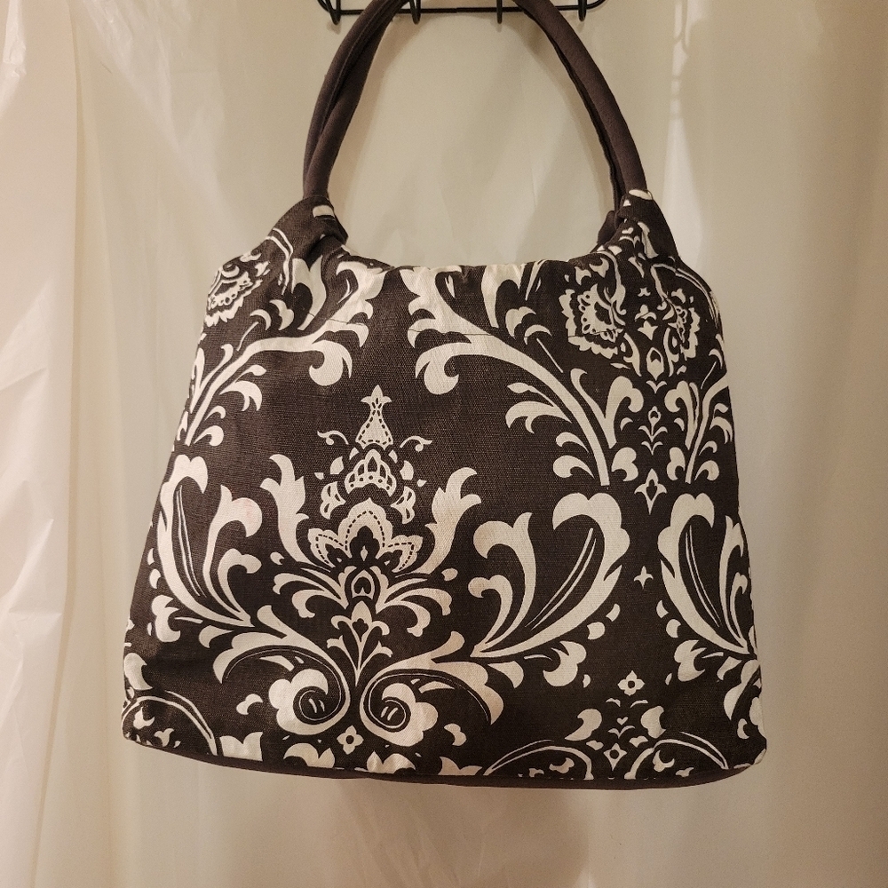 Buckhead Betties brown and white floral tote, with initial B for Beautiful! - Picture 2 of 10